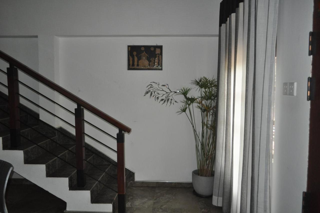 Why Not Palace Anuradhapura Dış mekan fotoğraf